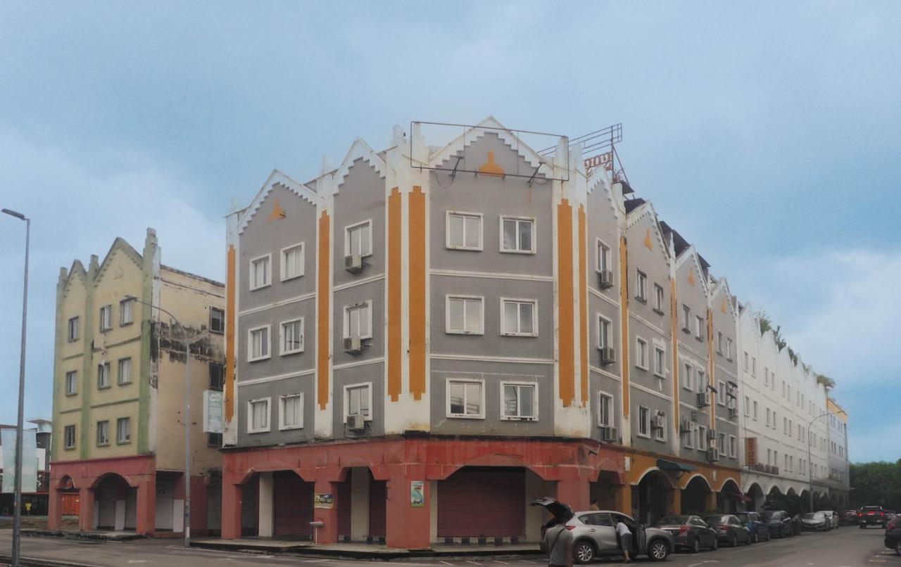 "Cloth Art Homestay" 4 Min Walk To Car Free Zone By Shine Stay Malacca Екстериор снимка
