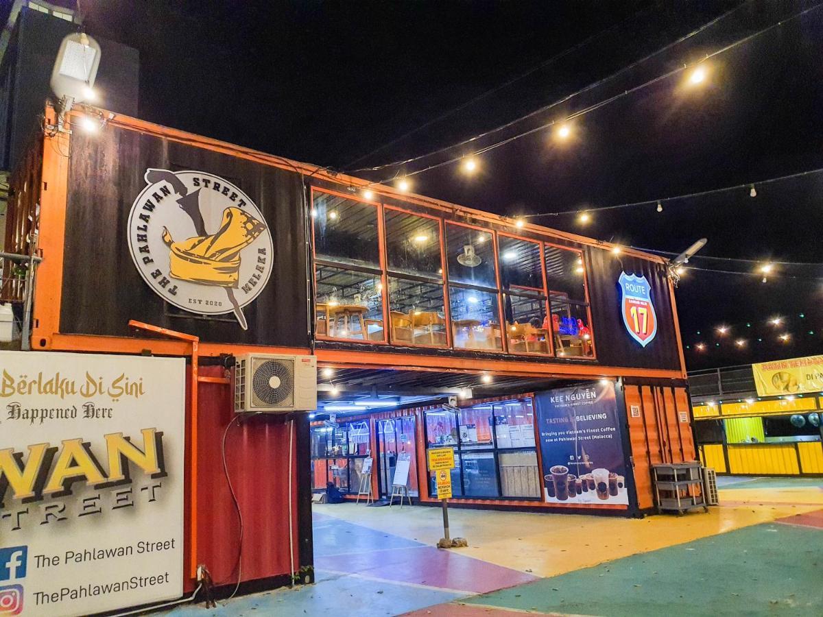"Cloth Art Homestay" 4 Min Walk To Car Free Zone By Shine Stay Malacca Екстериор снимка